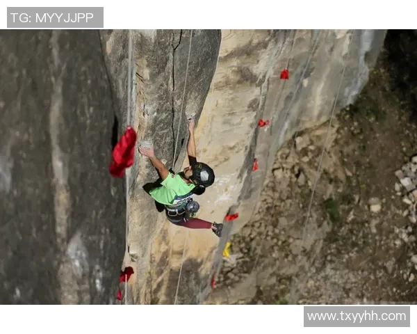 重庆极限运动队逆袭之路：攀岩联赛中的奋斗与荣耀